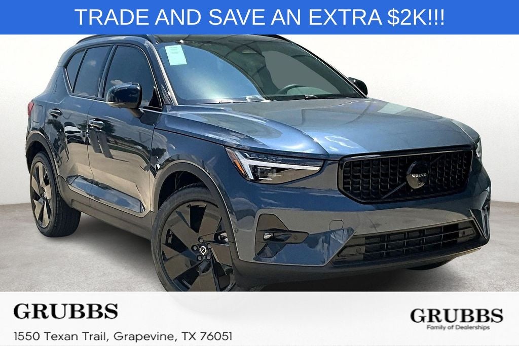 2026 Volvo XC40 B5 Ultra Black Edition