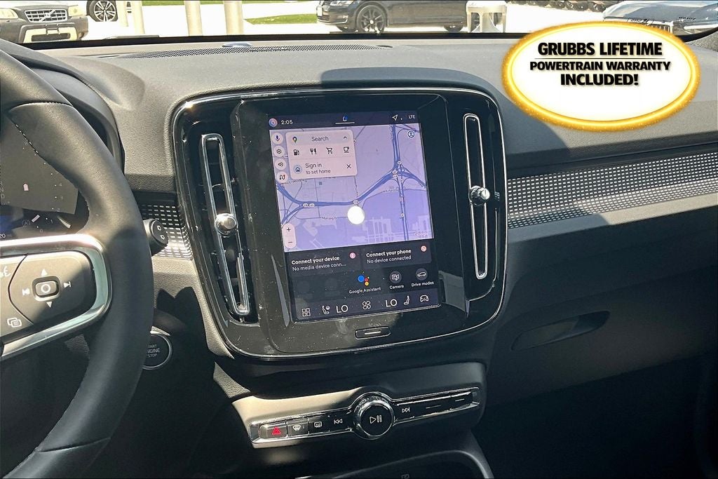 2026 Volvo XC40 B5 Ultra Black Edition