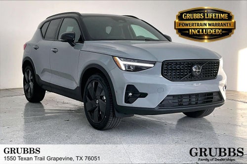 2026 Volvo XC40 B5 Ultra Black Edition