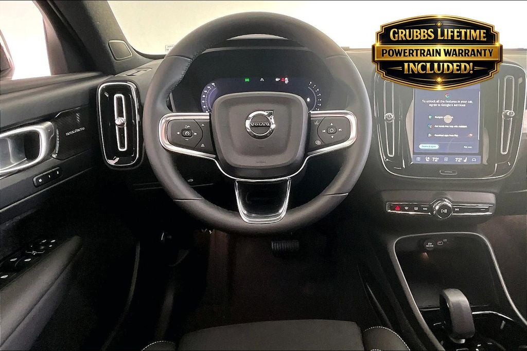 2026 Volvo XC40 B5 Ultra Black Edition
