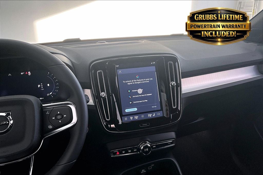 2026 Volvo XC40 B5 Ultra Black Edition
