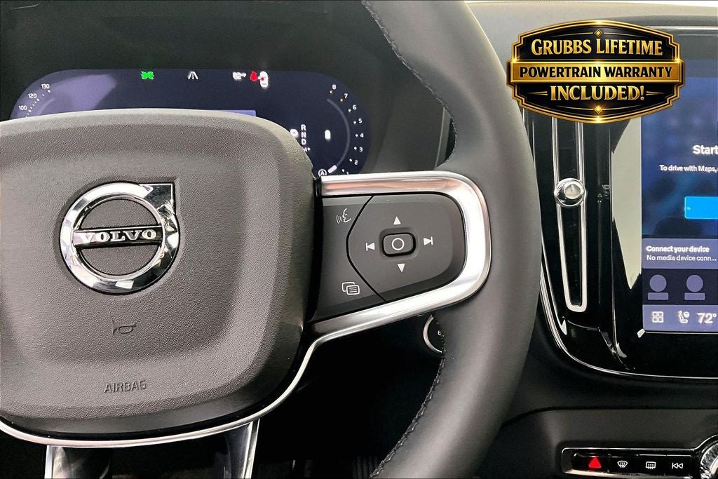 2026 Volvo XC40 B5 Ultra Black Edition