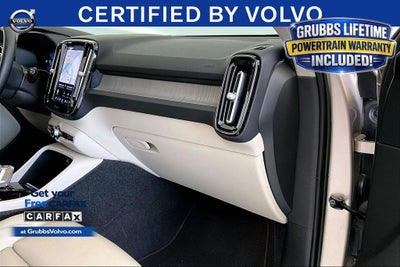 2023 Volvo XC40 B5 Plus Bright Theme