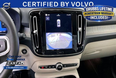 2023 Volvo XC40 B5 Plus Bright Theme