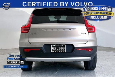 2023 Volvo XC40 B5 Plus Bright Theme