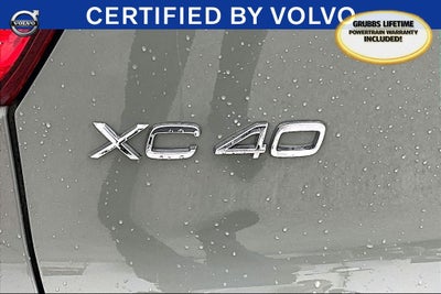 2024 Volvo XC40 B5 Plus Bright Theme