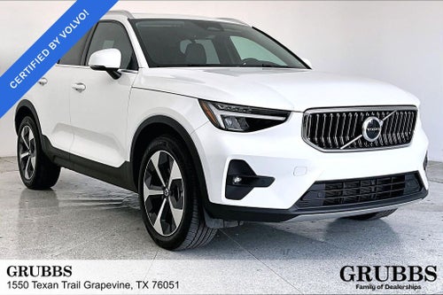 2023 Volvo XC40 B5 Plus Bright Theme