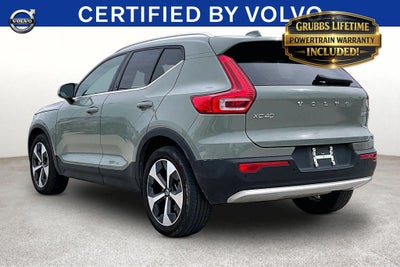 2025 Volvo XC40 B5 Plus Bright Theme