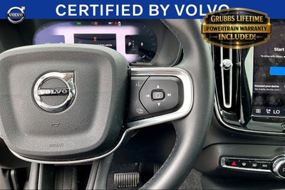 2025 Volvo XC40 B5 Plus Bright Theme