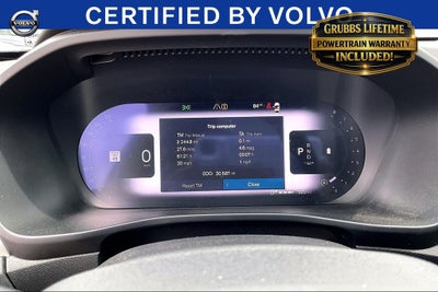 2025 Volvo XC40 B5 Plus Bright Theme