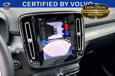 2025 Volvo XC40 B5 Plus Bright Theme