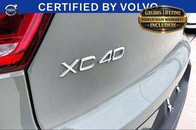 2025 Volvo XC40 B5 Plus Bright Theme