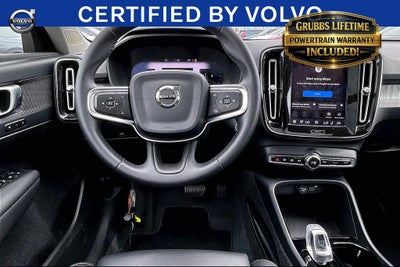 2025 Volvo XC40 B5 Plus Bright Theme