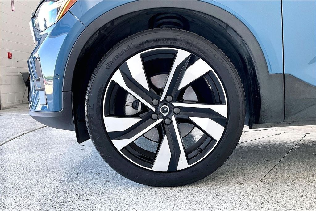 2023 Volvo XC40 Ultimate