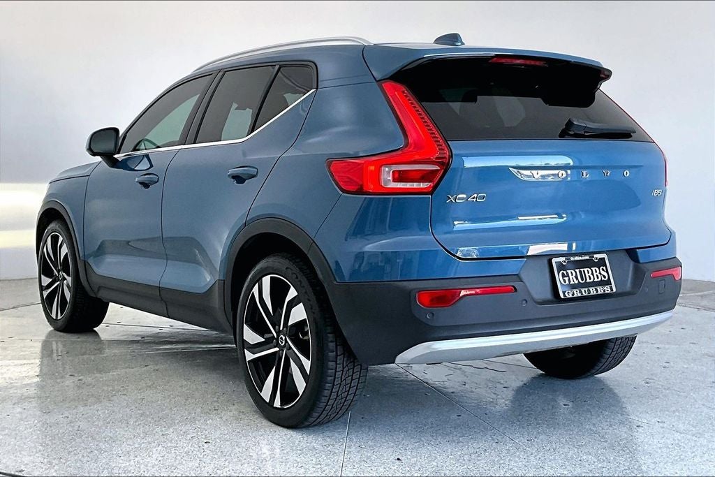 2023 Volvo XC40 Ultimate