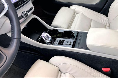 2023 Volvo XC40 Ultimate