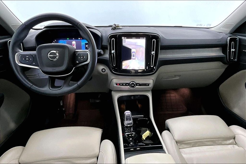 2023 Volvo XC40 Ultimate