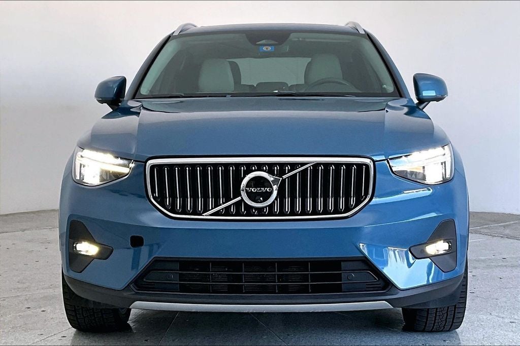 2023 Volvo XC40 Ultimate