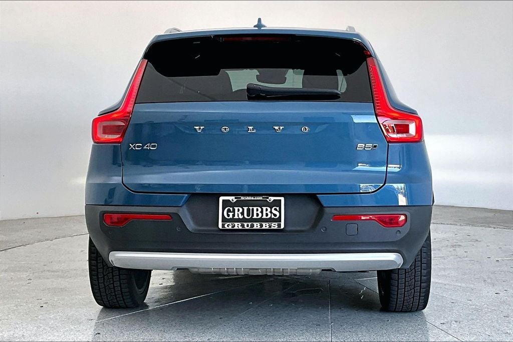 2023 Volvo XC40 Ultimate