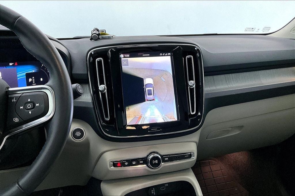 2023 Volvo XC40 Ultimate