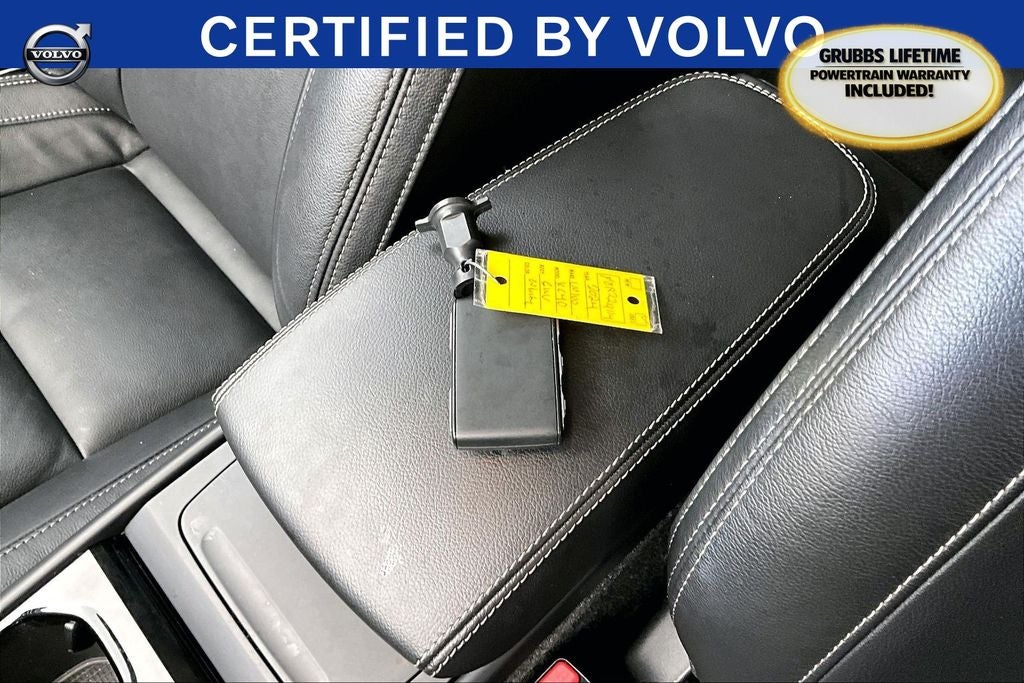 2024 Volvo XC40 Ultimate