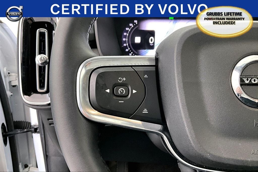 2024 Volvo XC40 Ultimate