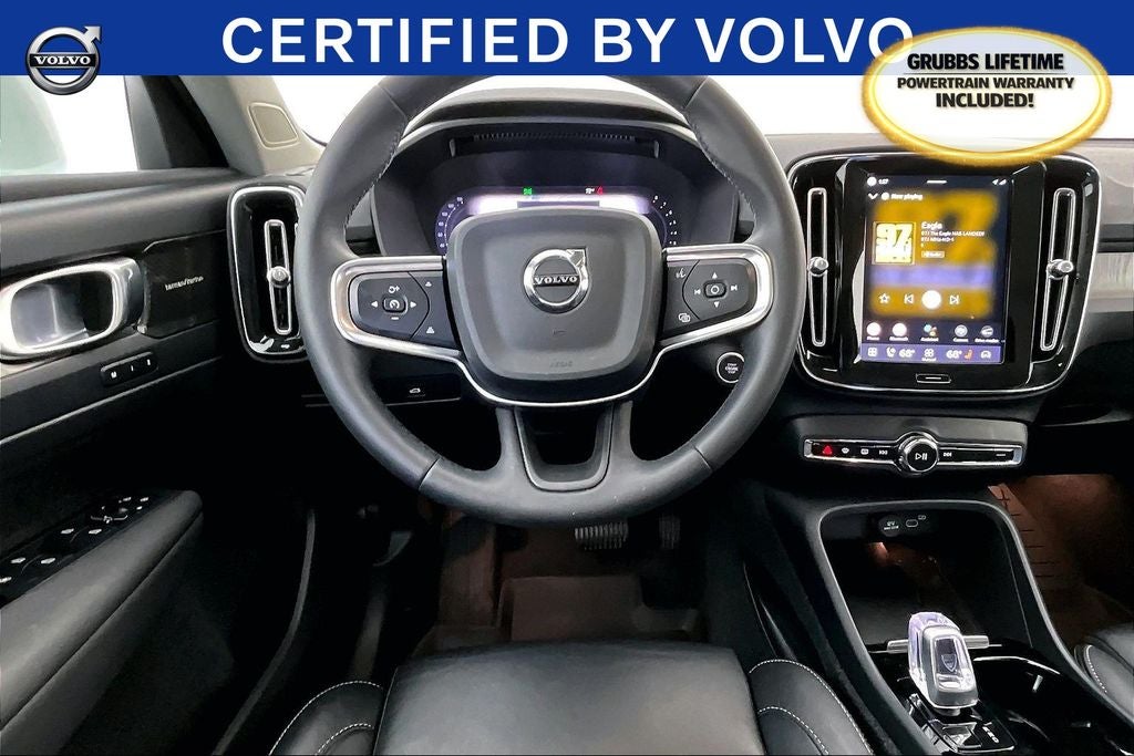 2024 Volvo XC40 Ultimate