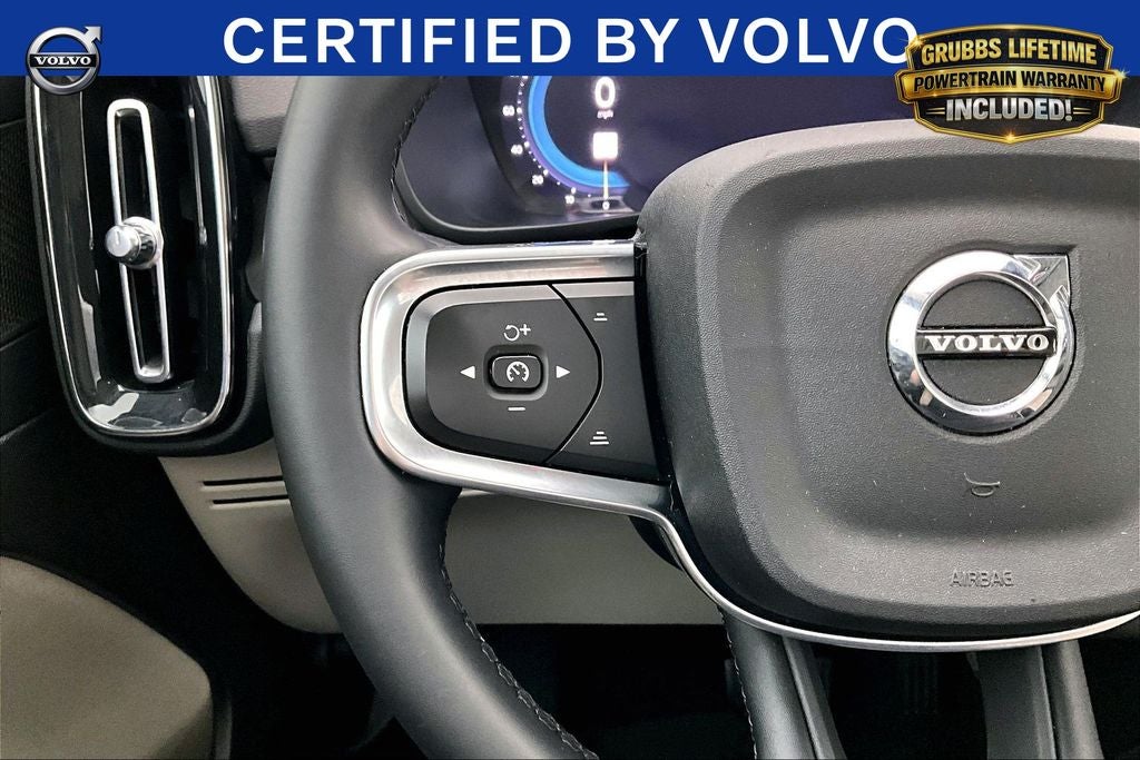 2023 Volvo XC40 Ultimate