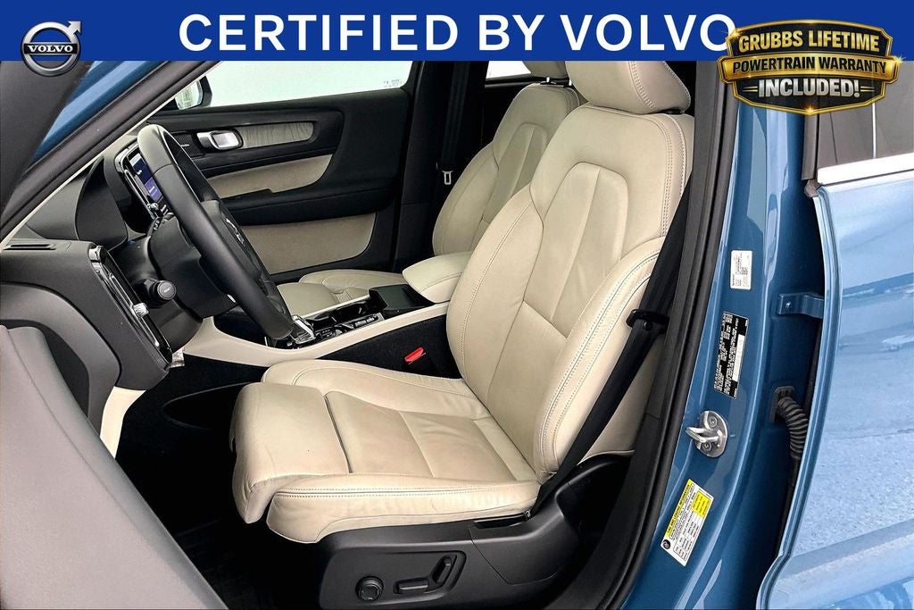 2023 Volvo XC40 Ultimate