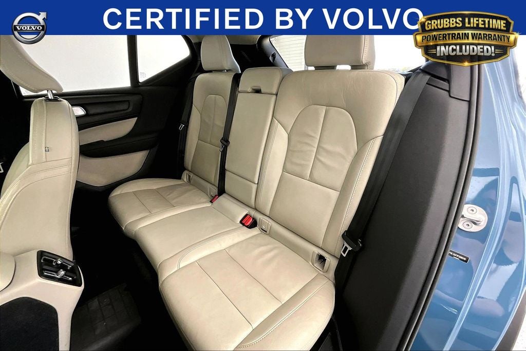 2023 Volvo XC40 Ultimate