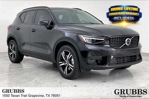 2026 Volvo XC40 B5 Core
