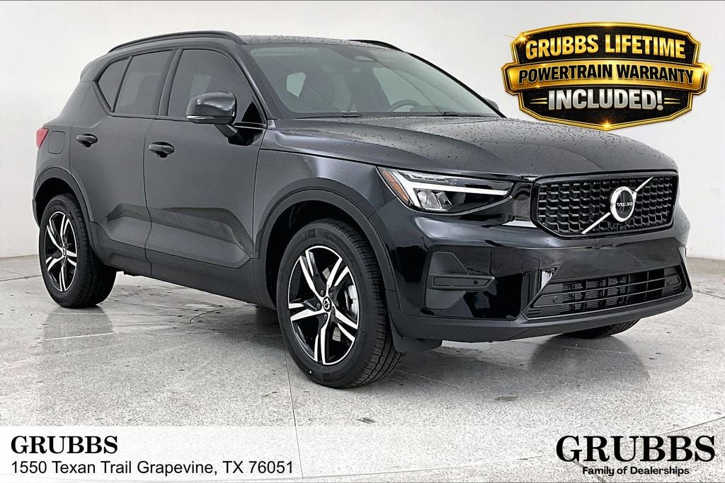 2026 Volvo XC40 B5 Core