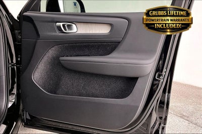 2026 Volvo XC40 B5 Core