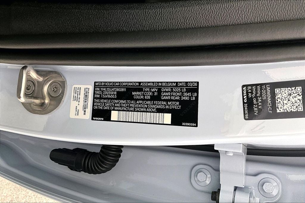2026 Volvo XC40 B5 Core