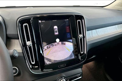 2026 Volvo XC40 B5 Core