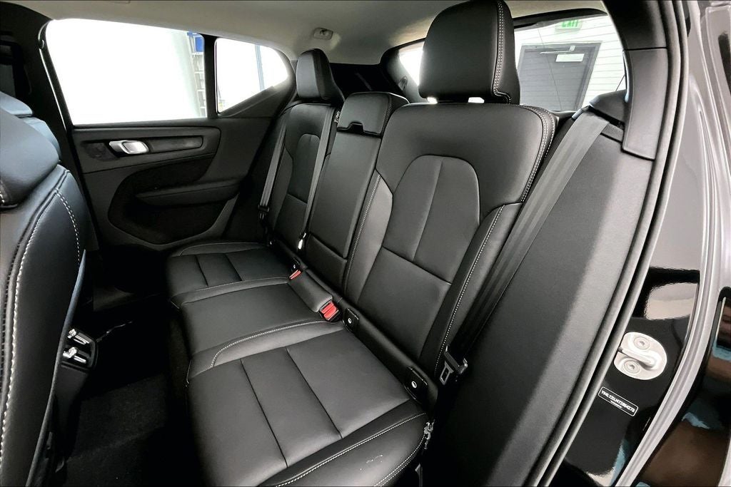 2026 Volvo XC40 B5 Core