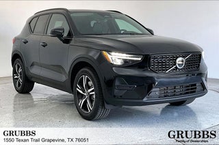 2026 Volvo XC40 B5 Core