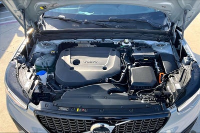 2026 Volvo XC40 B5 Core