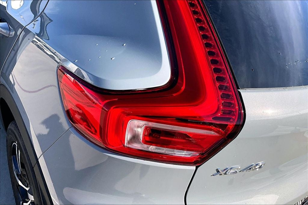 2026 Volvo XC40 B5 Core