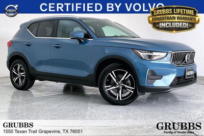 2025 Volvo XC40 B5 Core