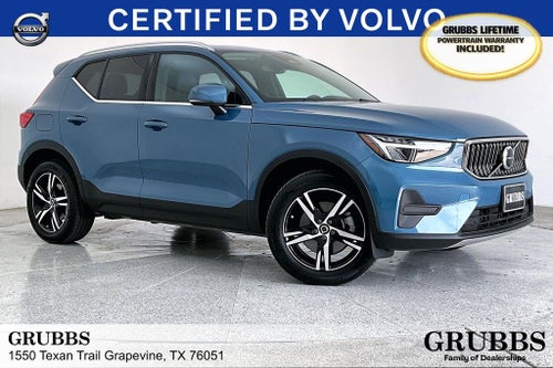 2025 Volvo XC40 B5 Core