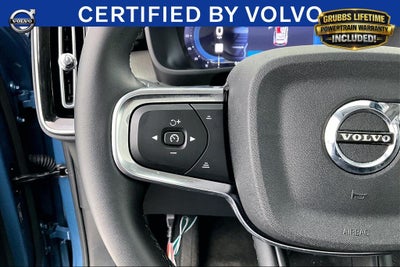 2025 Volvo XC40 B5 Core