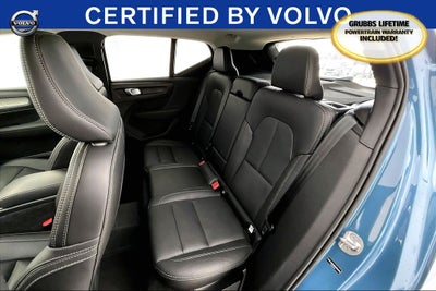 2025 Volvo XC40 B5 Core