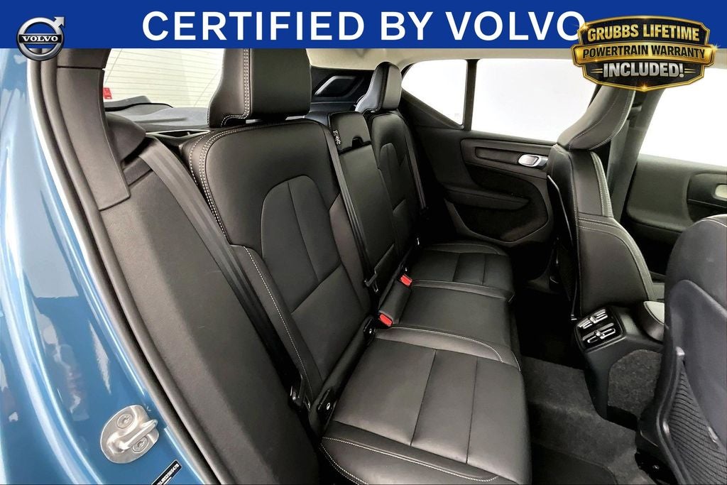 2025 Volvo XC40 B5 Core