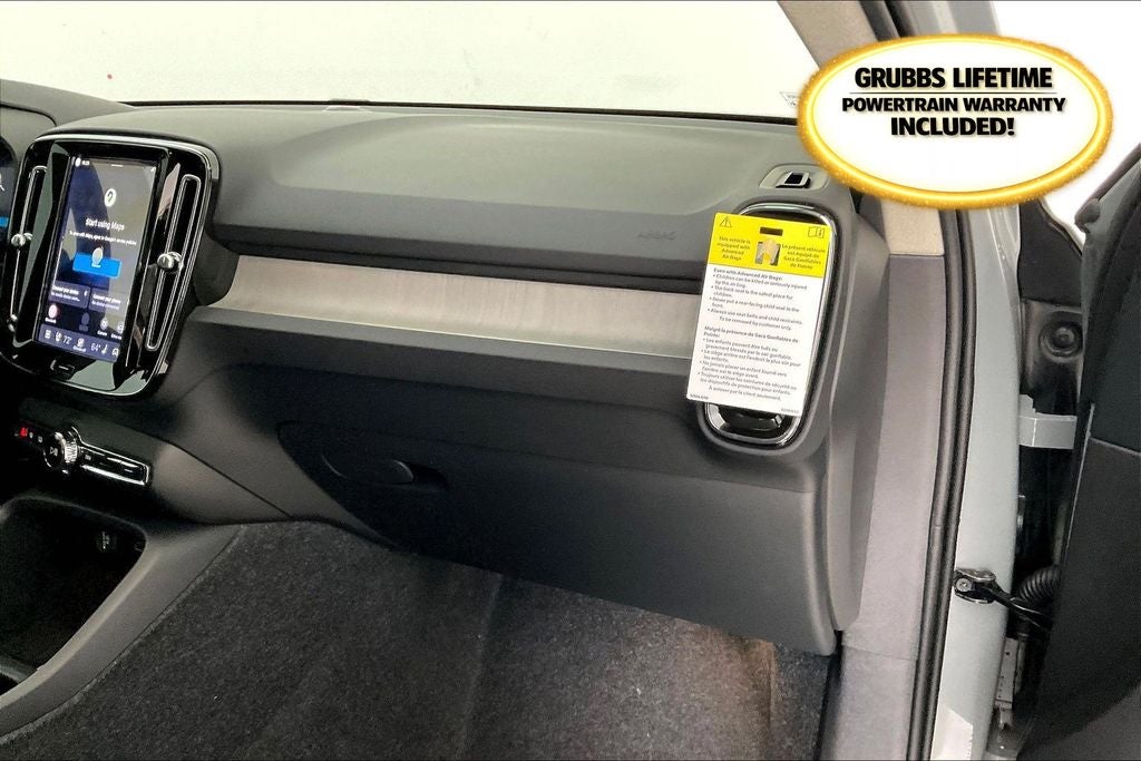 2026 Volvo XC40 B5 Core