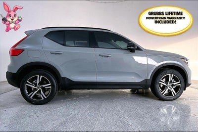 2026 Volvo XC40 B5 Core