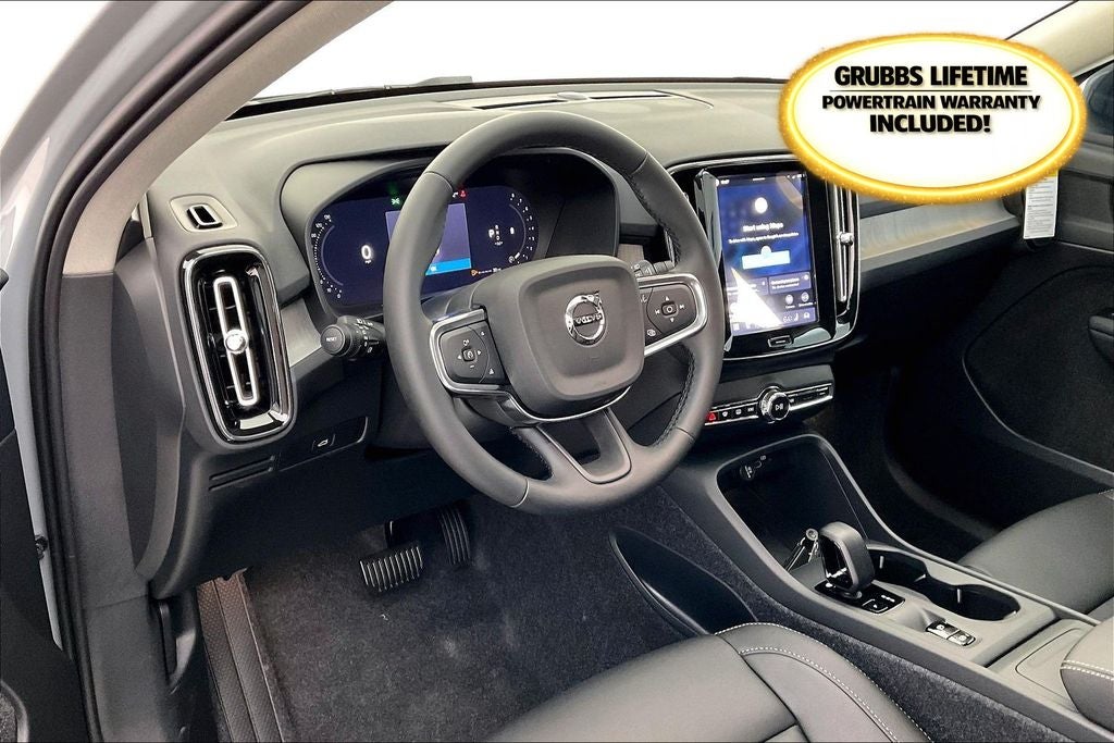 2026 Volvo XC40 B5 Core