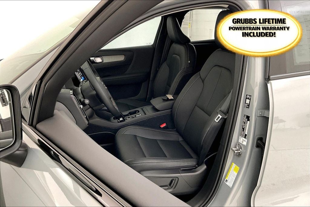 2026 Volvo XC40 B5 Core