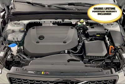 2026 Volvo XC40 B5 Core