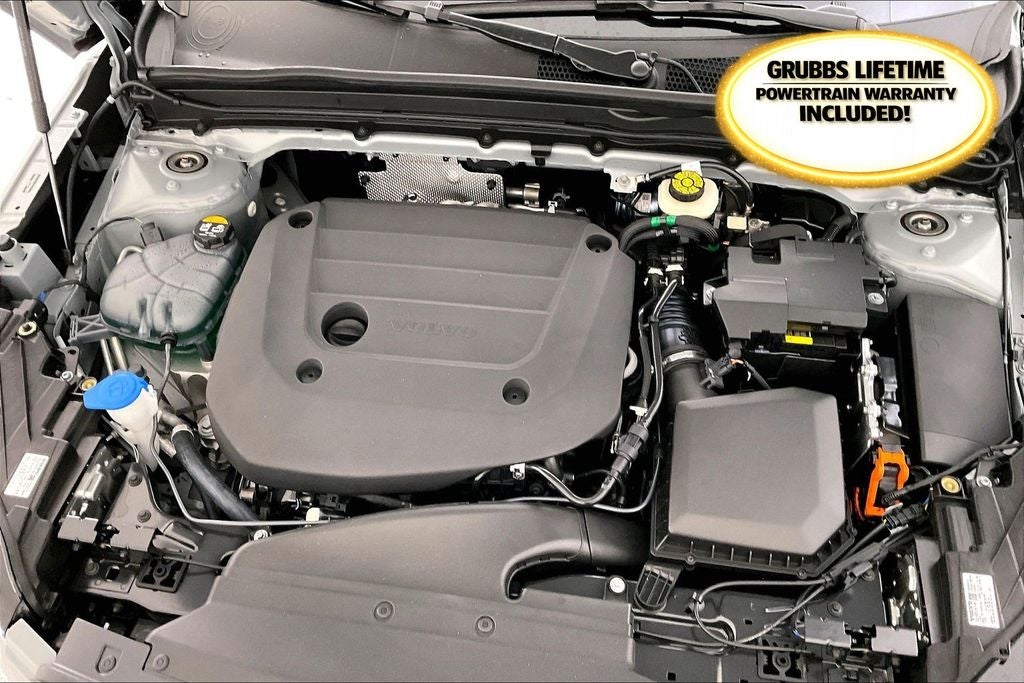 2026 Volvo XC40 B5 Core